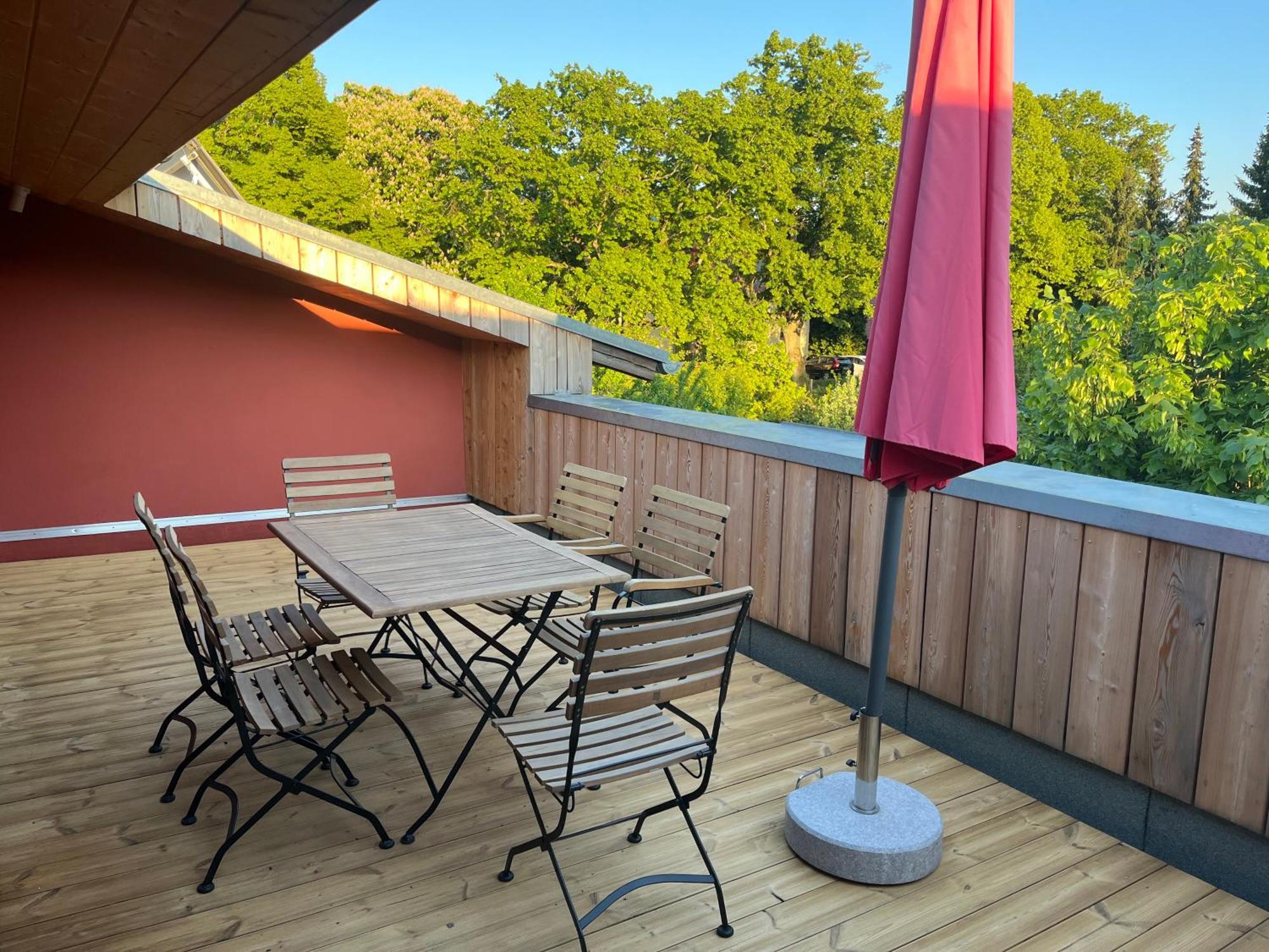 Grosse Wohnung Mit Loggia Templin Buitenkant foto