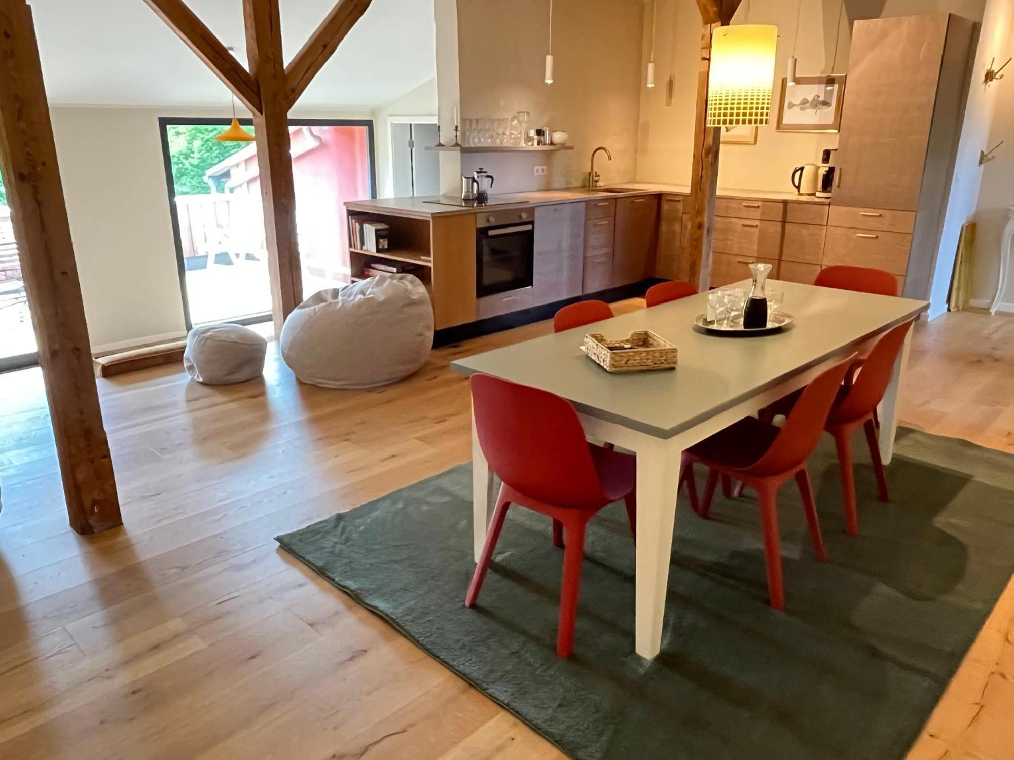 Grosse Wohnung Mit Loggia Templin Buitenkant foto