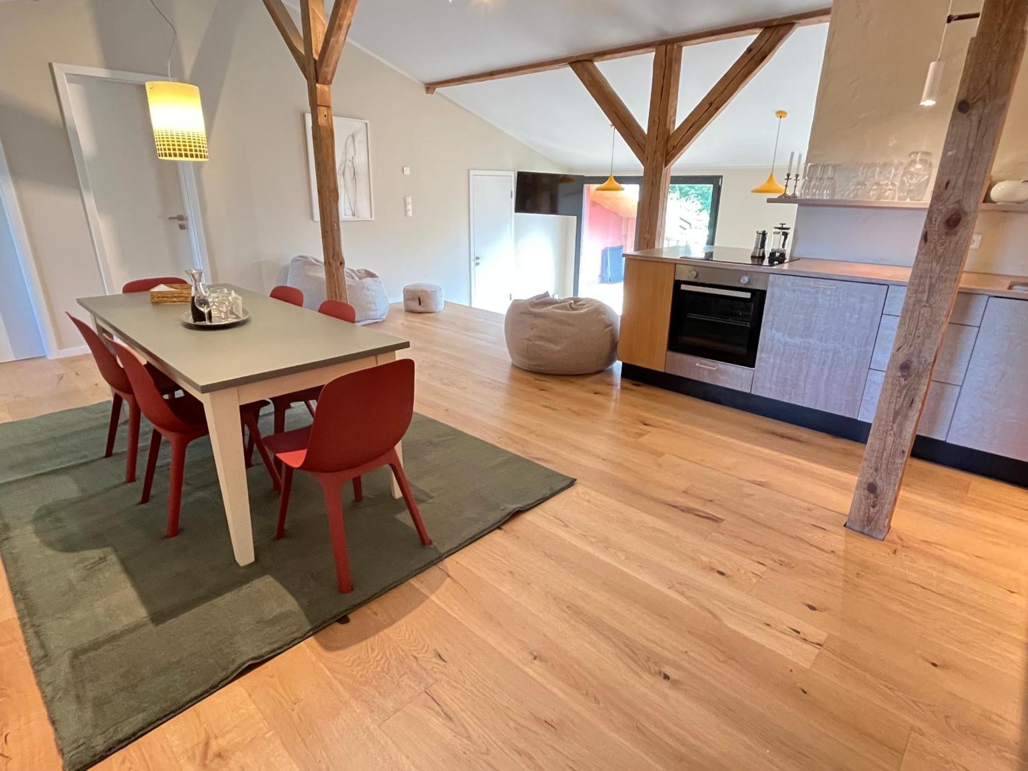Grosse Wohnung Mit Loggia Templin Buitenkant foto